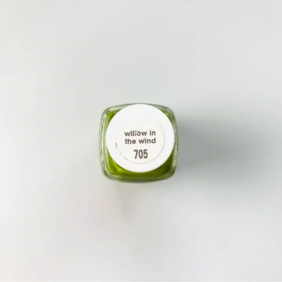 New Essie Nail Polish #705 Willow in the wind - Picture 7 of 7